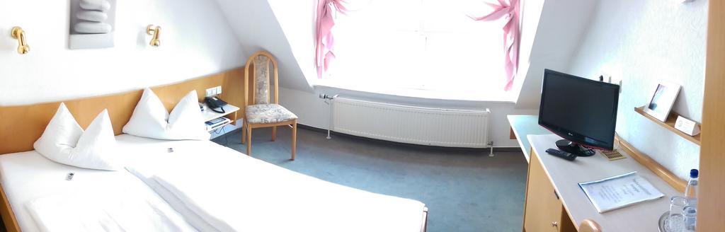 Hotel Garni Schmid Neu-Ulm Pokój zdjęcie
