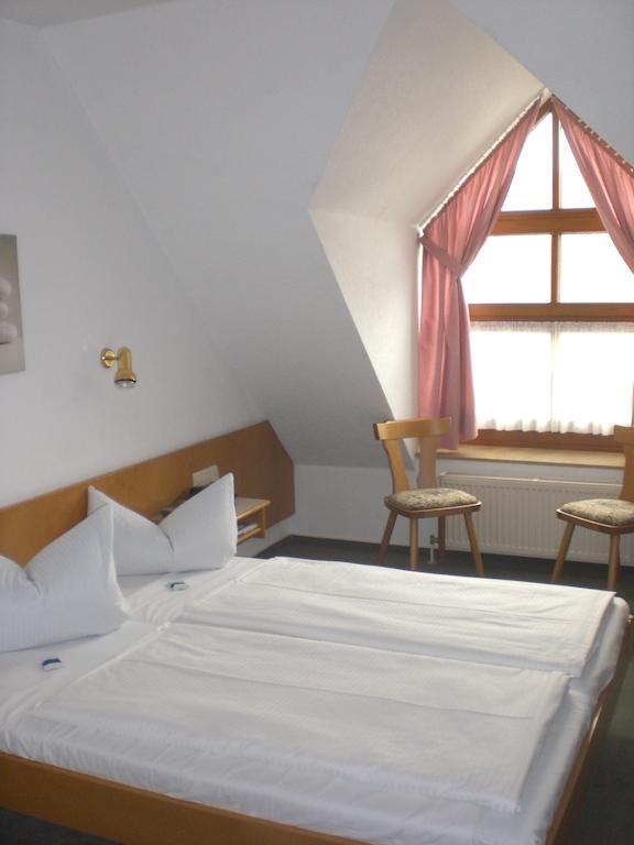 Hotel Garni Schmid Neu-Ulm Pokój zdjęcie